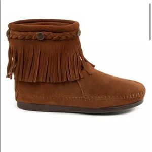 Minnetonka back zip ankle boot